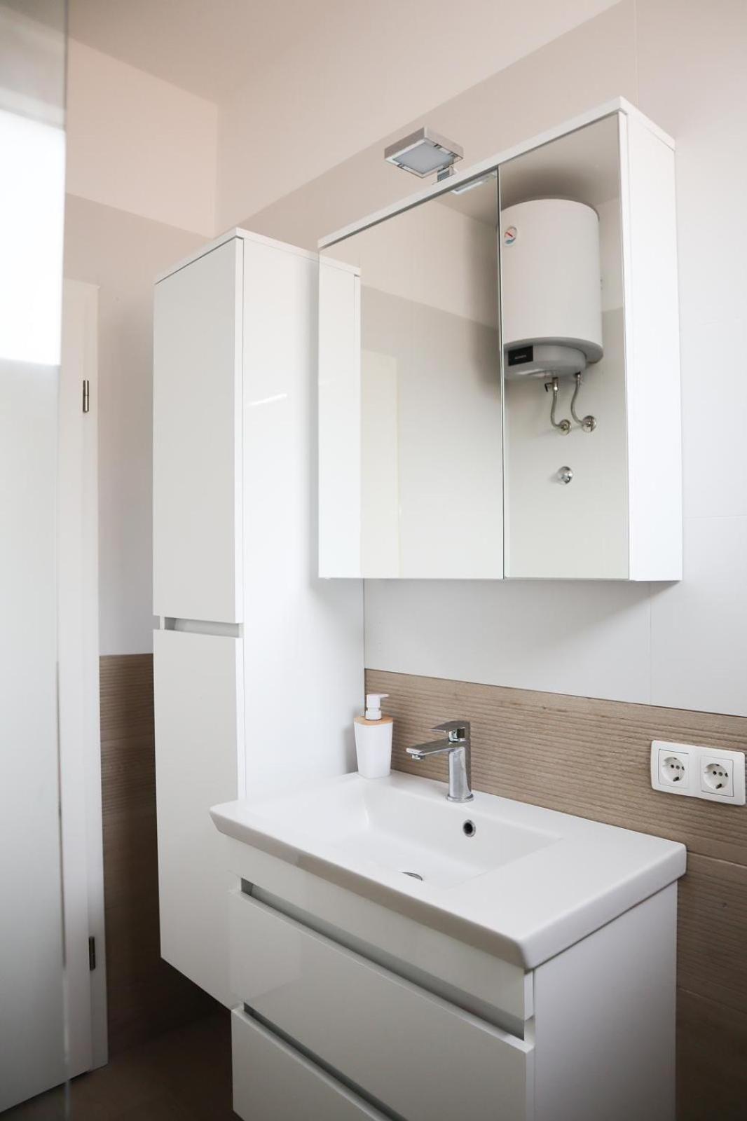 Apartment Ivoni Seaview زادار المظهر الخارجي الصورة
